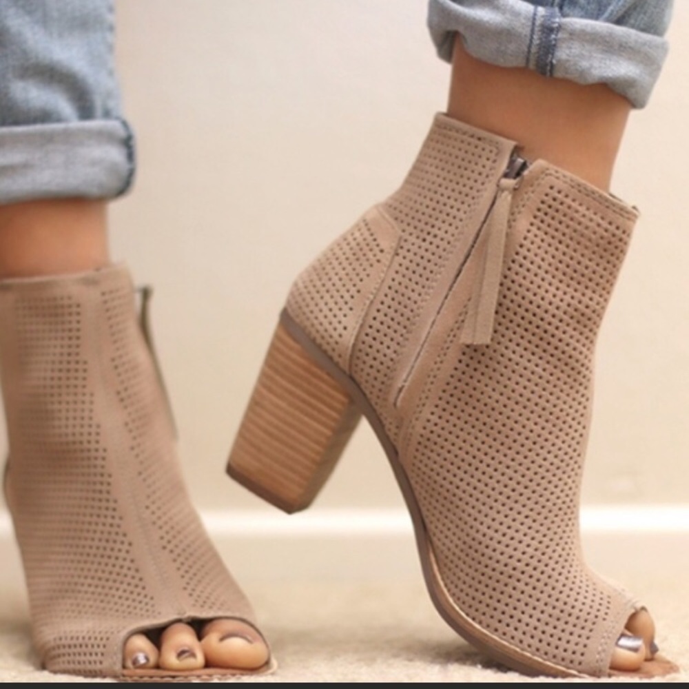 Toms Majorca peep toe bootie